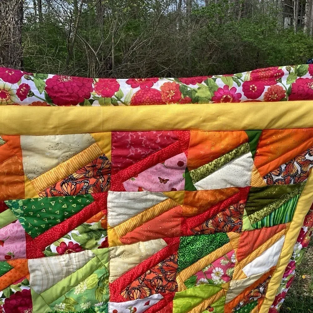 NWT. Hand Crafted “Welcome Spring & Summer” Brights Quilt with Zinnia Borders